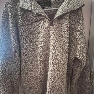 True Grit Pullover
• fleece
• soft